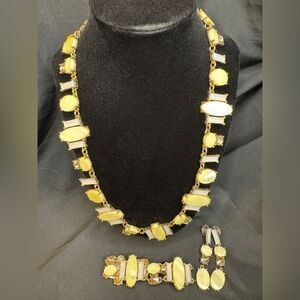 Chico’s Bundle Yellow Multi Color Bead w/Gold Necklace, Bracelet, & Earring Set